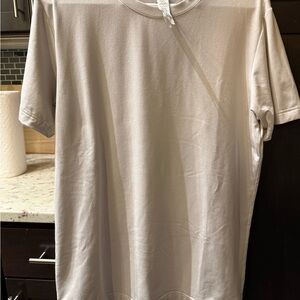 ALO Conquer Shirt Size M